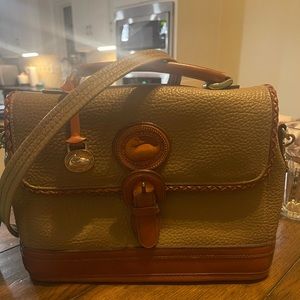 Dooney and bourke satchel